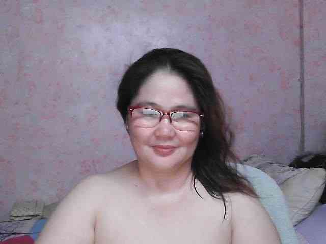 NICEtitspinay webcam