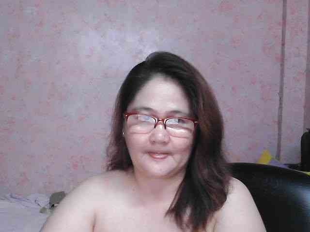 NICEtitspinay webcam