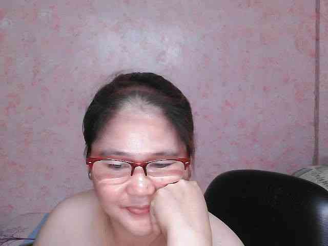 NICEtitspinay webcam
