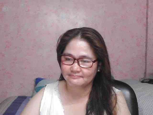 NICEtitspinay webcam