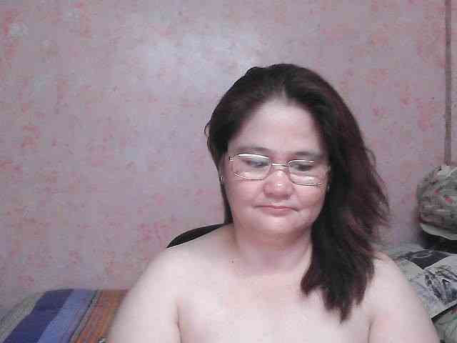 NICEtitspinay webcam