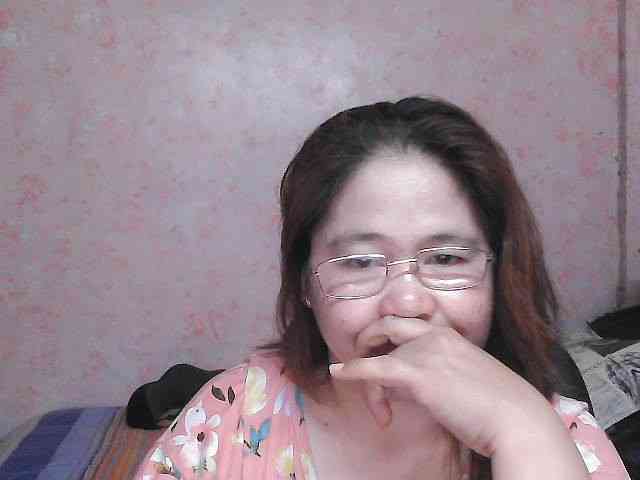 NICEtitspinay webcam