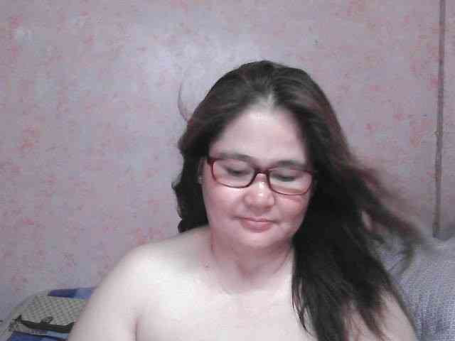 NICEtitspinay webcam