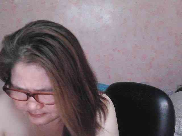 NICEtitspinay webcam