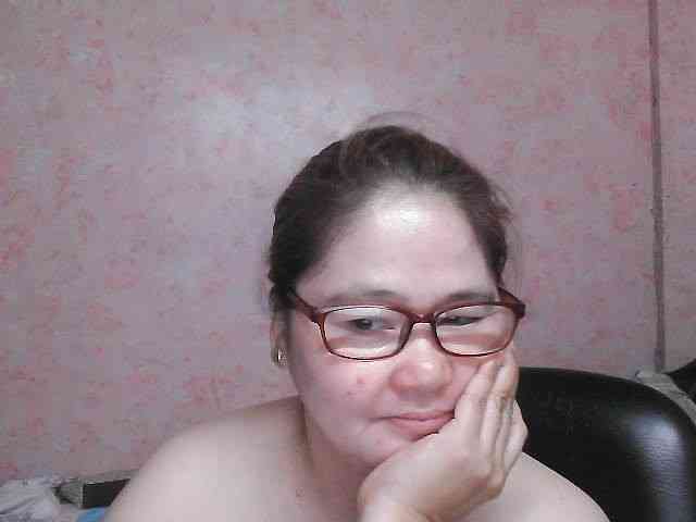 NICEtitspinay webcam