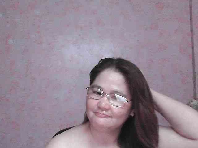 NICEtitspinay webcam