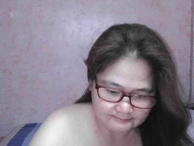 NICEtitspinay webcam