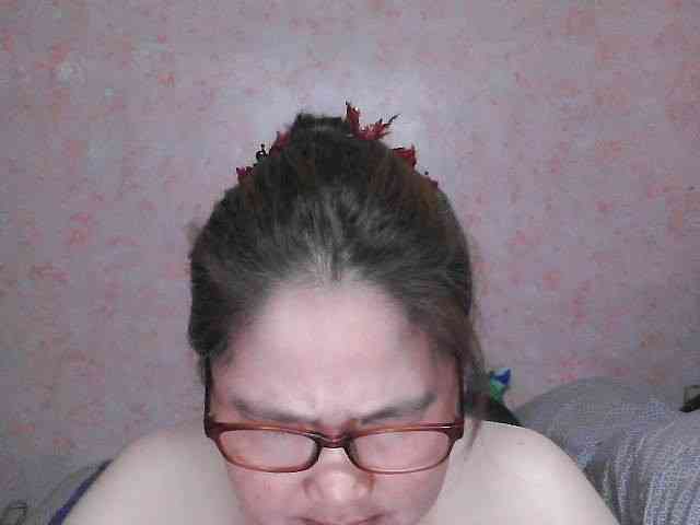 NICEtitspinay webcam