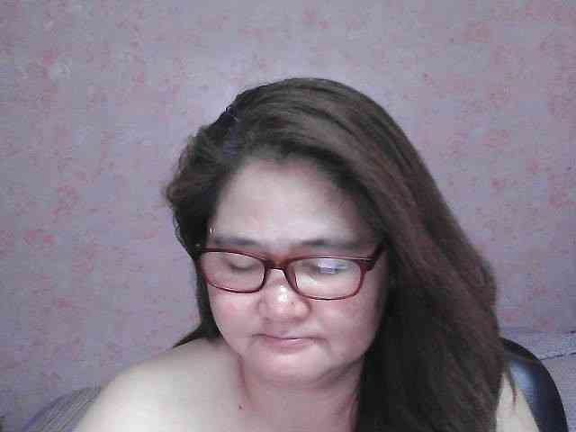 NICEtitspinay webcam