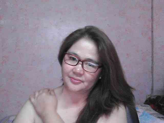 NICEtitspinay webcam