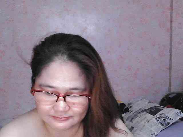 NICEtitspinay webcam