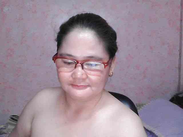 NICEtitspinay webcam