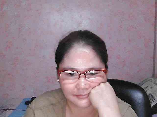 NICEtitspinay webcam
