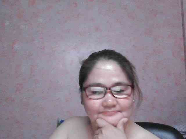 NICEtitspinay webcam