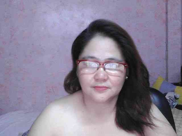 NICEtitspinay webcam