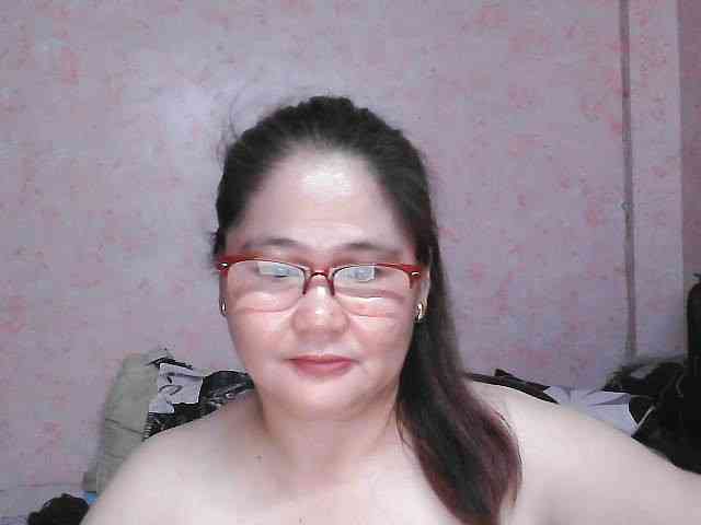 NICEtitspinay webcam