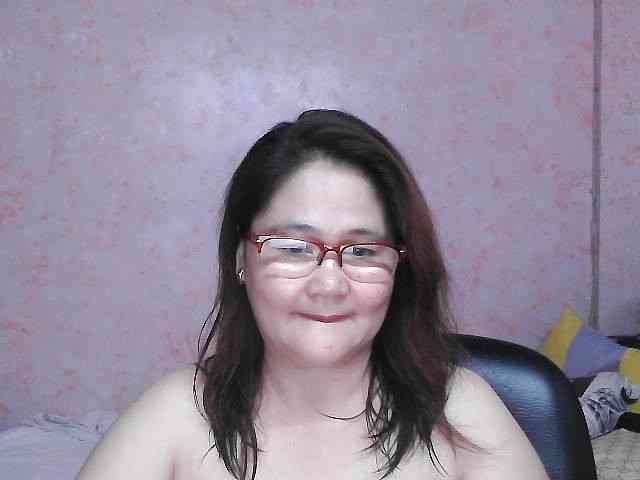 NICEtitspinay webcam