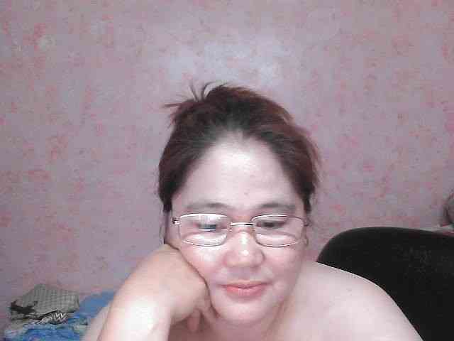 NICEtitspinay webcam