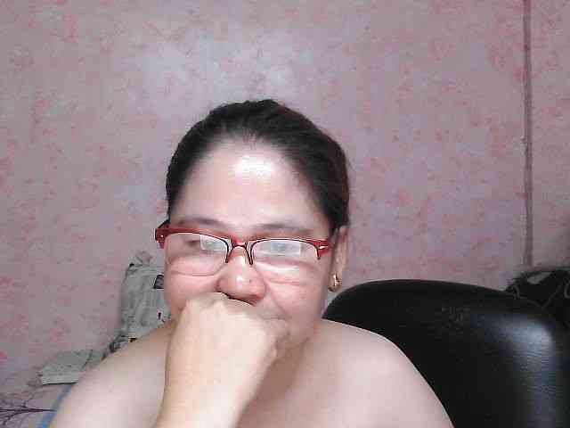 NICEtitspinay webcam