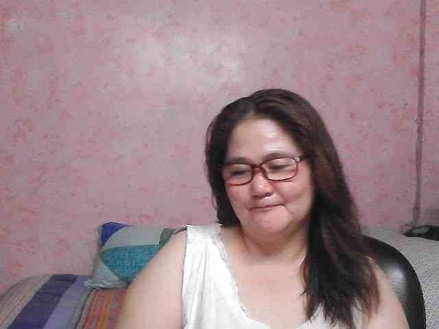 NICEtitspinay webcam