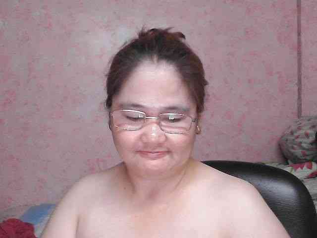 NICEtitspinay webcam