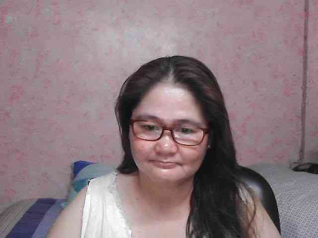 NICEtitspinay webcam