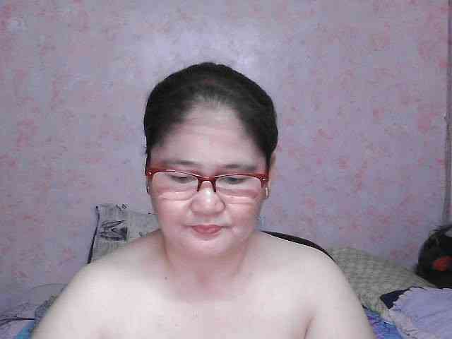 NICEtitspinay webcam