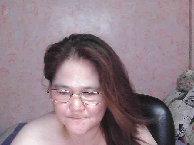 NICEtitspinay webcam