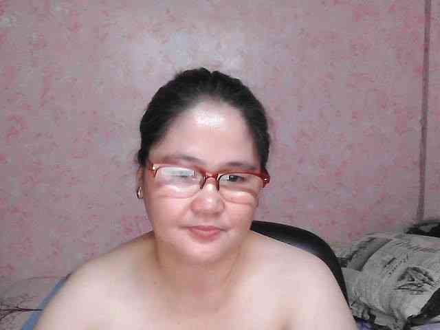NICEtitspinay webcam
