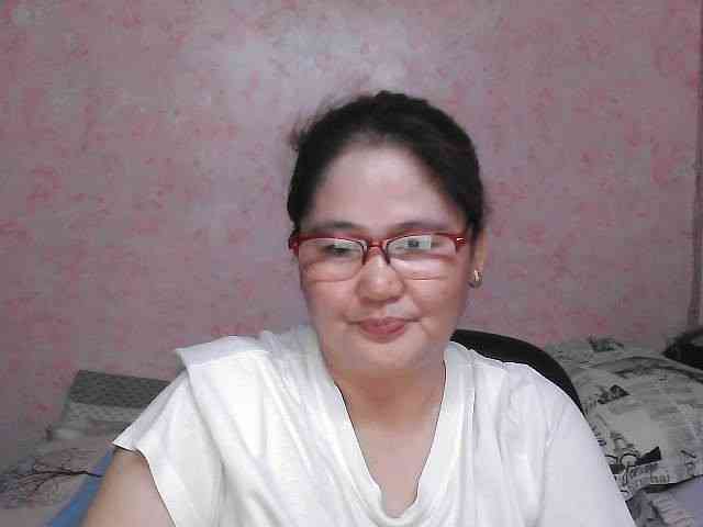 NICEtitspinay webcam