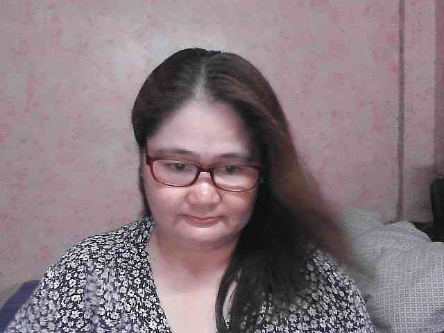 NICEtitspinay webcam