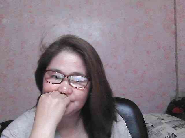 NICEtitspinay webcam