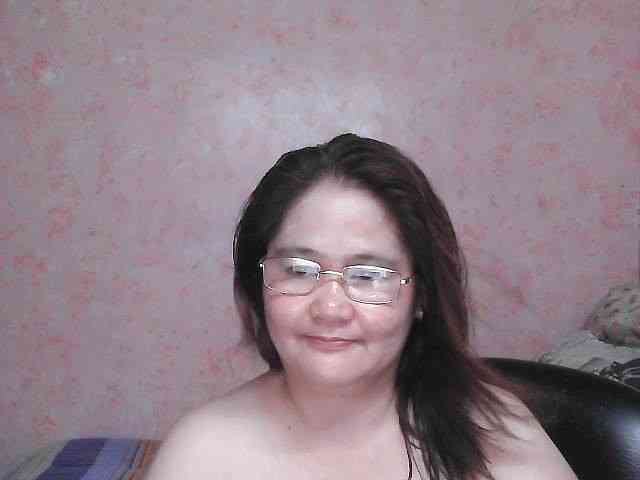 NICEtitspinay webcam