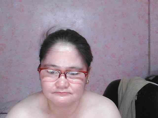 NICEtitspinay webcam