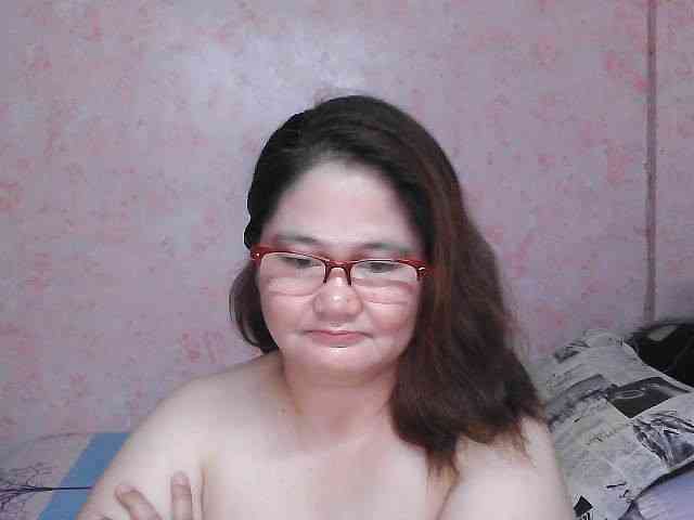 NICEtitspinay webcam