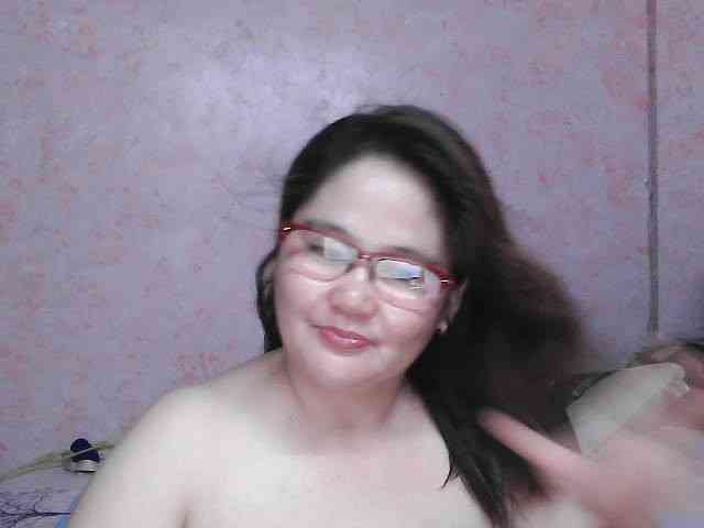 NICEtitspinay webcam