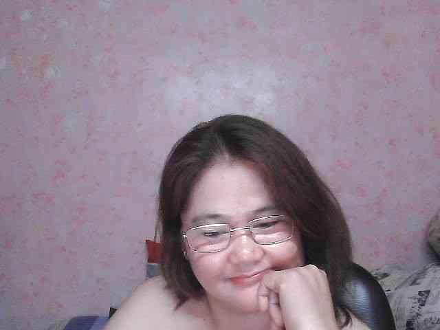 NICEtitspinay webcam