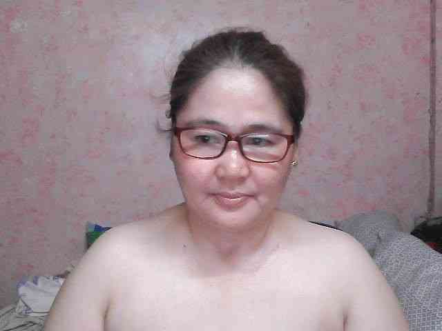 NICEtitspinay webcam