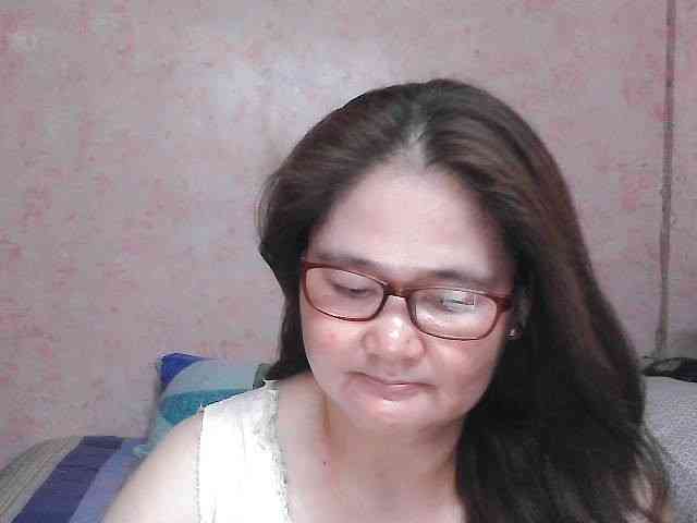 NICEtitspinay webcam