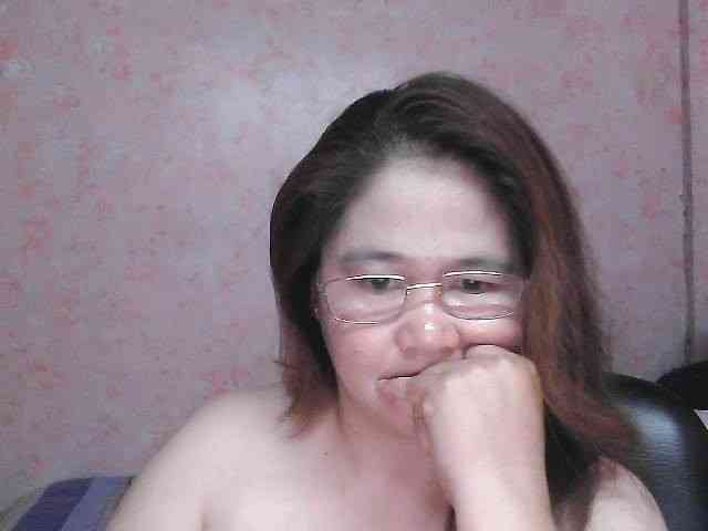 NICEtitspinay webcam