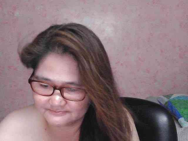 NICEtitspinay webcam