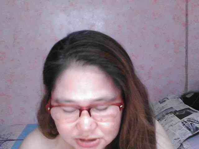 NICEtitspinay webcam
