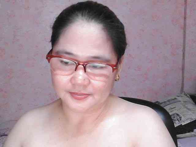 NICEtitspinay webcam