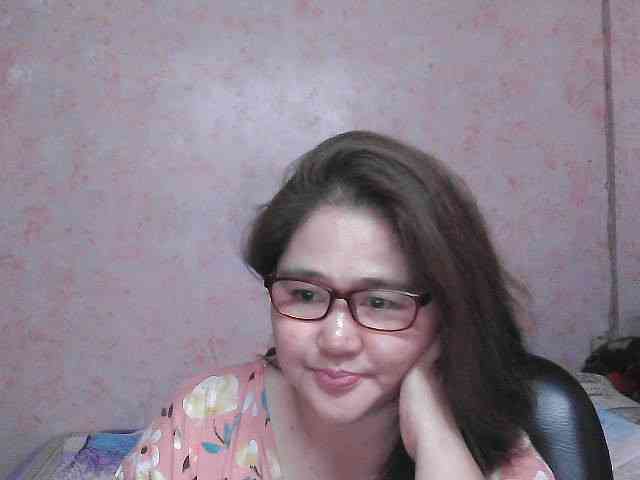 NICEtitspinay webcam