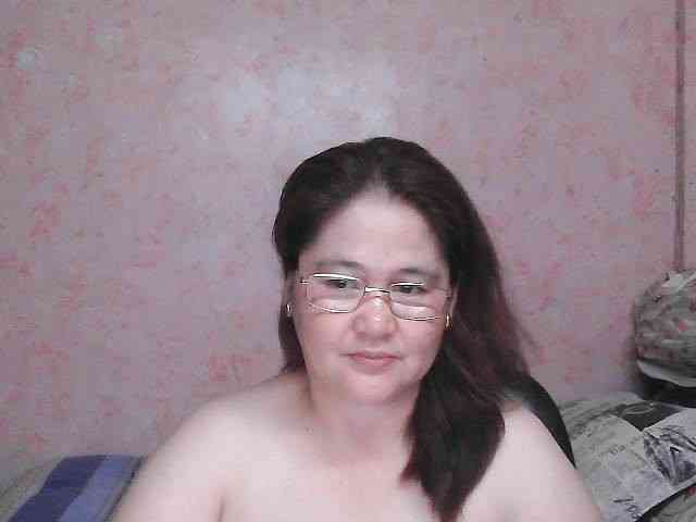 NICEtitspinay webcam