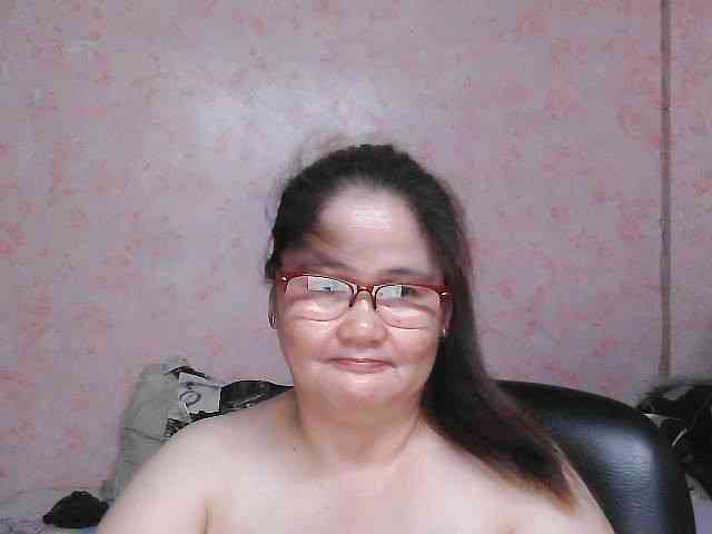 NICEtitspinay webcam