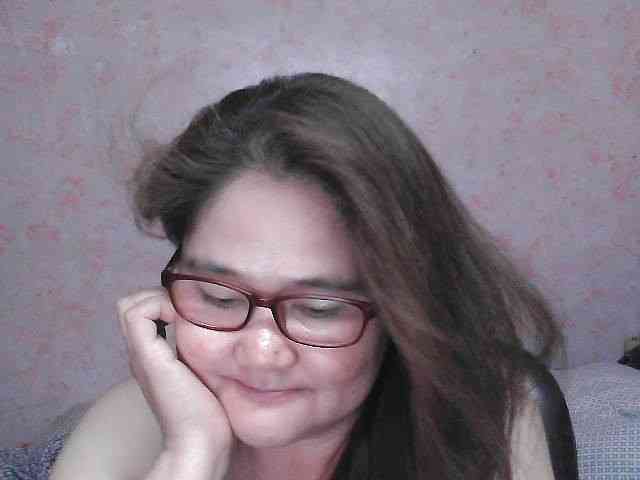 NICEtitspinay webcam