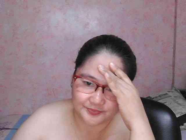 NICEtitspinay webcam