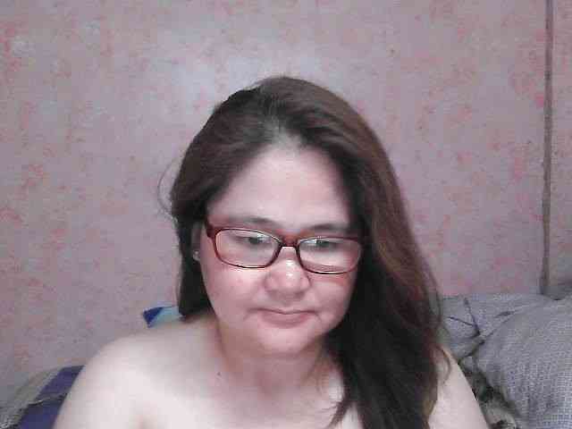 NICEtitspinay webcam