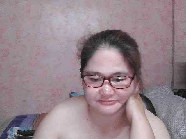 NICEtitspinay webcam